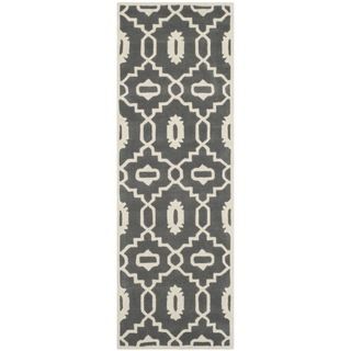 Safavieh Handmade Moroccan Chatham Trellis pattern Dark Gray/ Ivory Wool Rug (23 X 7)