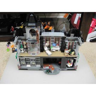 Lego BatmanTM Arkham Asylum Breakout , Set 10937, Pieces1619 Toys & Games