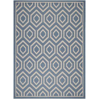 Safavieh Indoor/ Outdoor Courtyard Blue/ Beige Geometric pattern Rug (67 X 96)