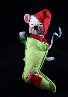 7" 1971 Annalee Christmas Mouse with Stocking Toys & Games