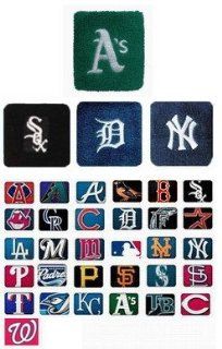Wrist Band w / MLB Team Logo(Price/dozen), Wristbands, Sweatbands   Detroit Tiger  Sports Wristbands  Sports & Outdoors