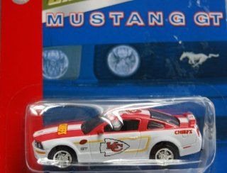Fleer Collectables   Ltd Edition Mustang GT Red & White Chiefs Toys & Games