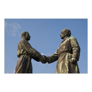Handshake Statue at Memento Park, Budapest Print