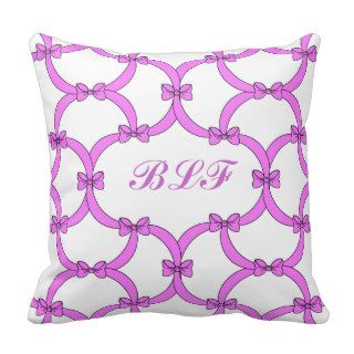 chic pillow,211_1  ribbons/bows_mono