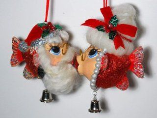 Mr & Mrs Santa Claus Kissing Fish Christmas Ornament   Mr And Mrs Santa Kissing Fish