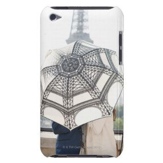 Couple under an umbrella with the Eiffel Tower Barely There iPod Case