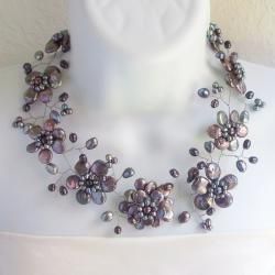 Sterling Silver 'Lace Sakura' Black Pearl Flower Necklace (Thailand) Necklaces