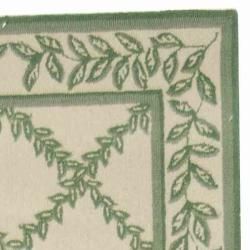 Hand hooked Trellis Ivory/ Light Green Wool Rug (2'6 x 6') Safavieh Runner Rugs