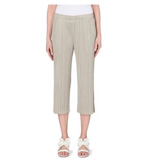PLEATS PLEASE ISSEY MIYAKE   Cropped pleated trousers