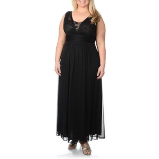 Betsy & Adam Womens Plus Size Black Sheer Halter Overlay Gown